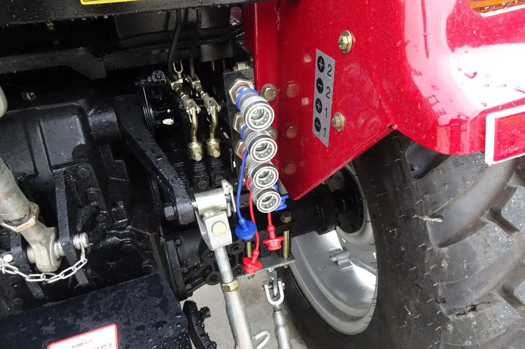 Knegt Compacttrekker DEMO Weinig uren! 404G2