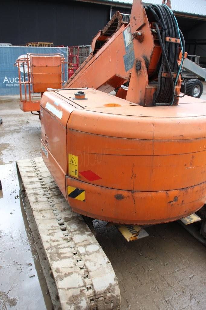 Hitachi HX99B Diesel 11,7 m Teleskoparbeitsbühne 2000