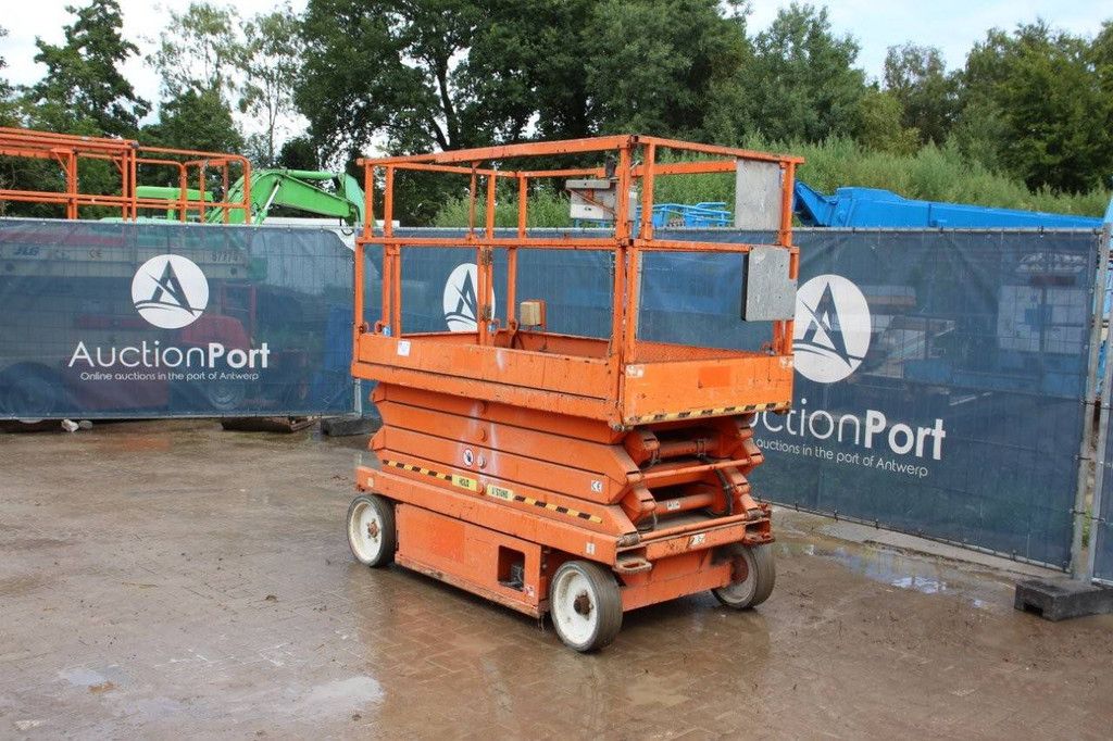 Scissor Lift Skyjack SJ III - 4626 Electric 9.92m 2011
