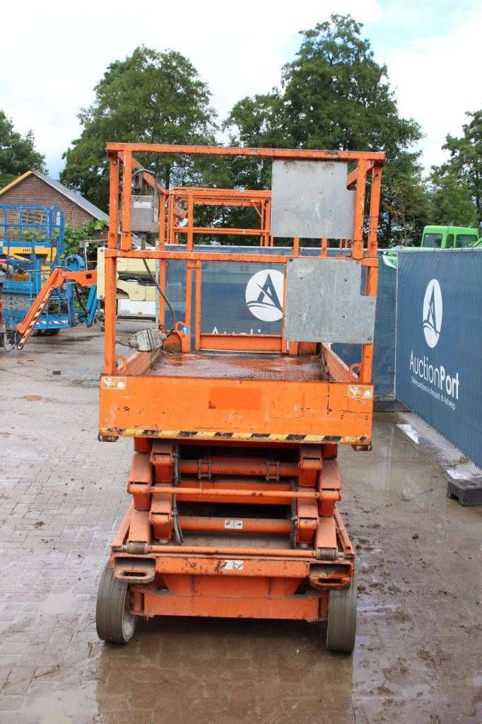 Scissor Lift Skyjack SJ III - 4626 Electric 9.92m 2011