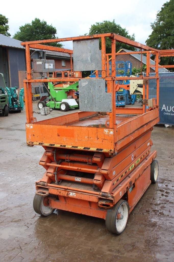 Scissor Lift Skyjack SJ III - 4626 Electric 9.92m 2011