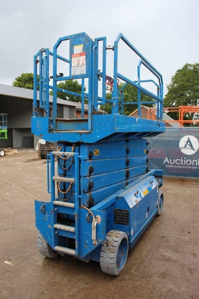 Schaarlift HAB S152-12E2WD Elektrisch 15.2m 2012