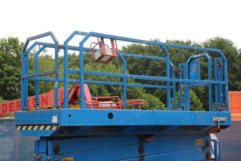 Schaarlift HAB S152-12E2WD Elektrisch 15.2m 2012