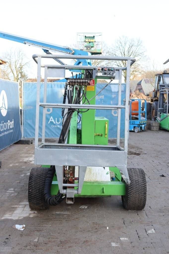 Knikarmhoogwerker Niftylift HR12-NDE Elektrisch 12.2m 1996