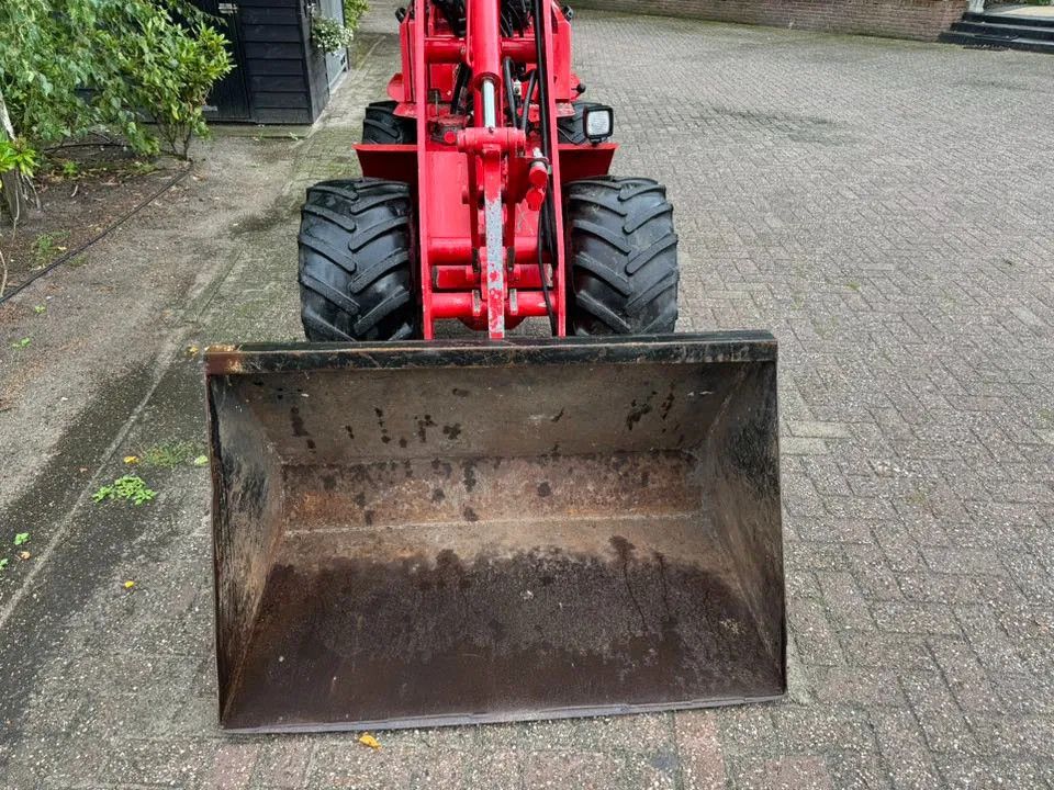 Schäffer 336 shovel loader