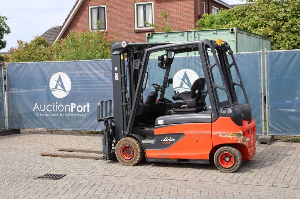 Forklift Linde E30L-01 Electric 3000kg 2018