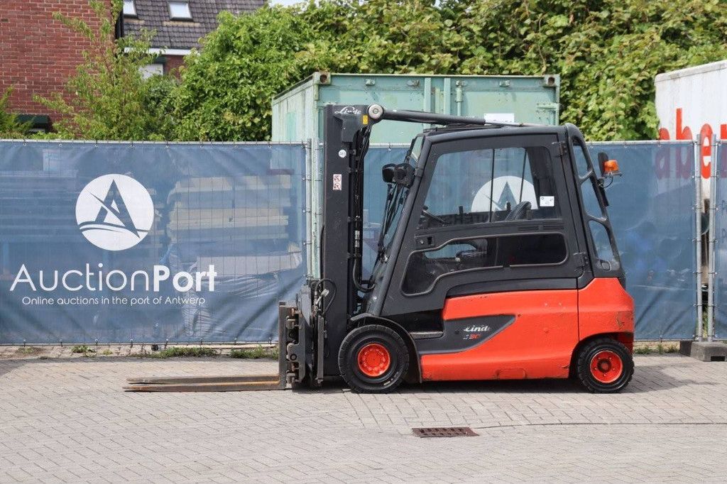 Forklift Linde E30L-01 Electric 3000kg 2012