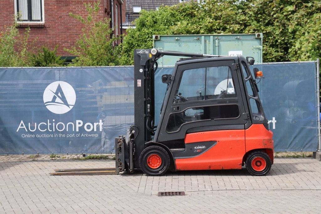 Forklift Linde E30L-01 Electric 3000kg 2012