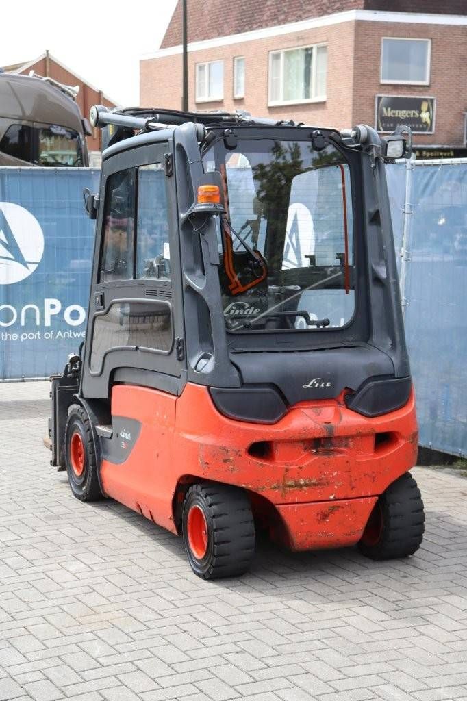 Forklift Linde E30L-01 Electric 3000kg 2012