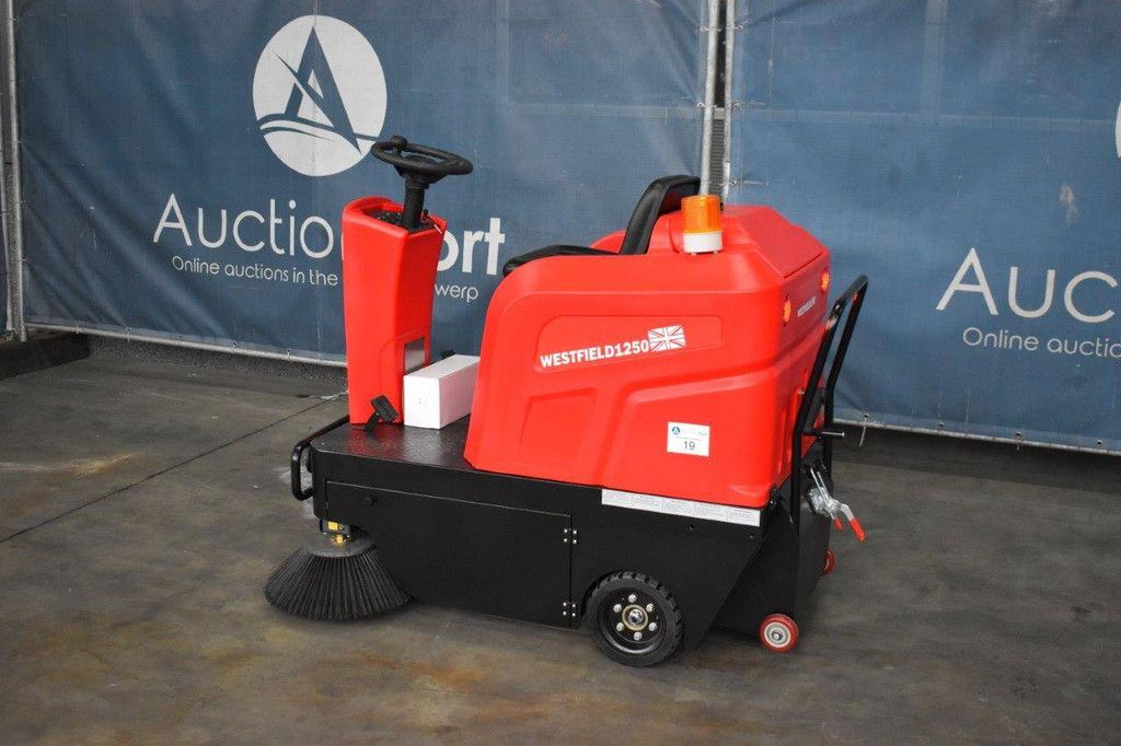 Westfield 1250 Electric Sweeper New