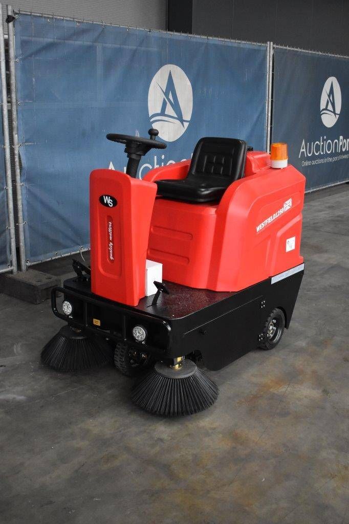 Westfield 1250 Electric Sweeper New