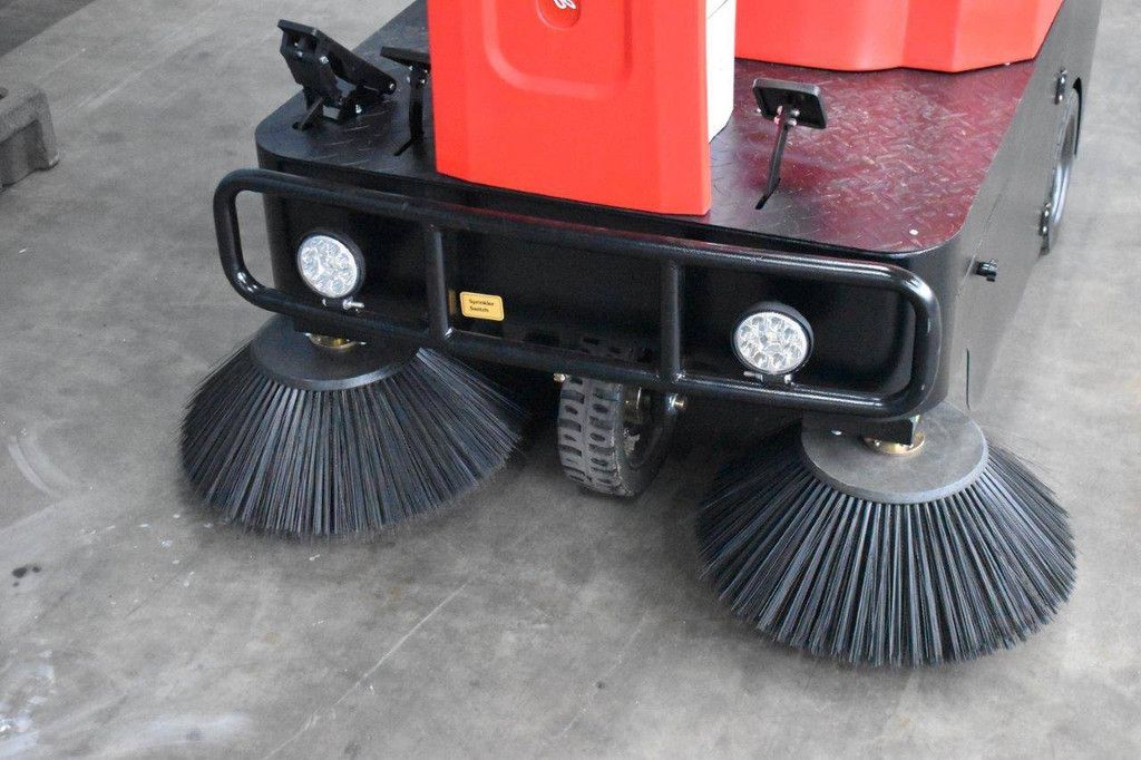 Westfield 1250 Electric Sweeper New