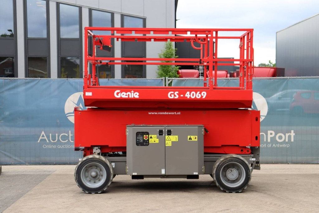 Scissor lift Genie GS4069 BE Electric + Diesel 2020 New