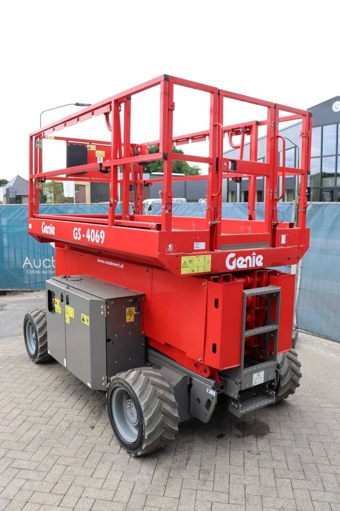 Scissor lift Genie GS4069 BE Electric + Diesel 2020 New