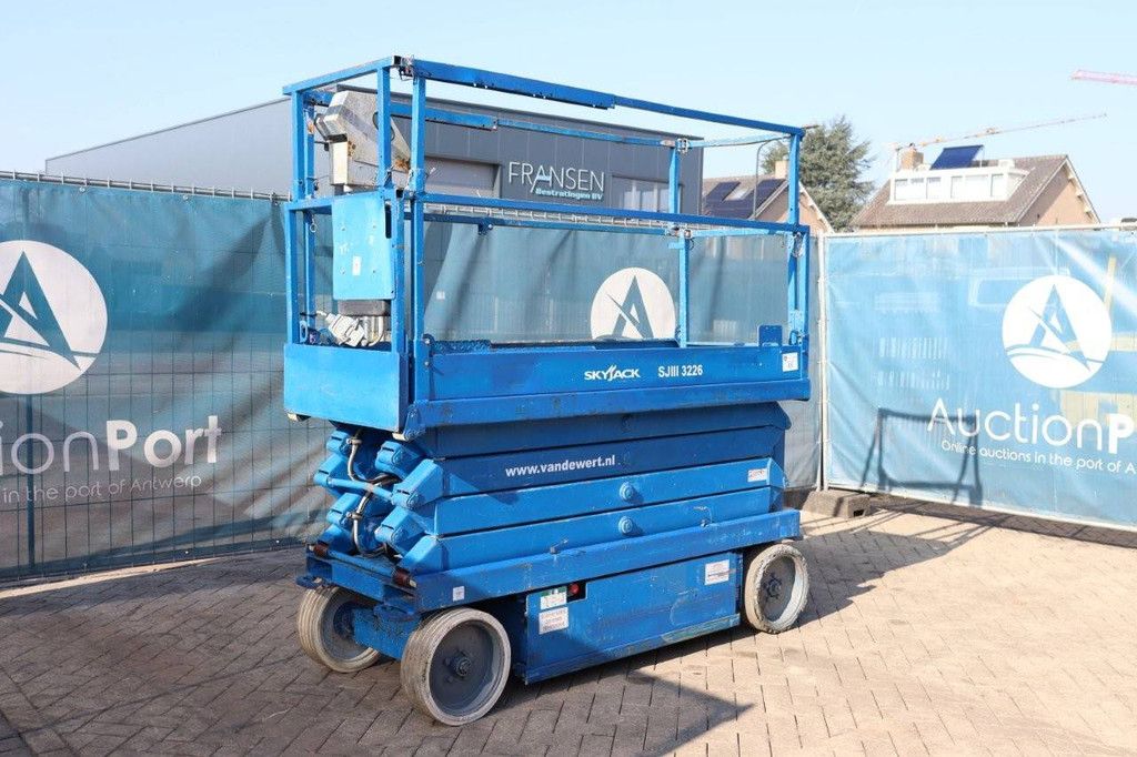 Scherenbühne Skyjack SJIII 3226 Elektro 9,92m