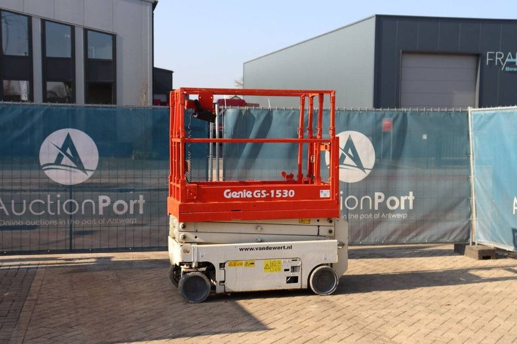 Scissor lift Genie GS1532 Electric 6.4m 2014