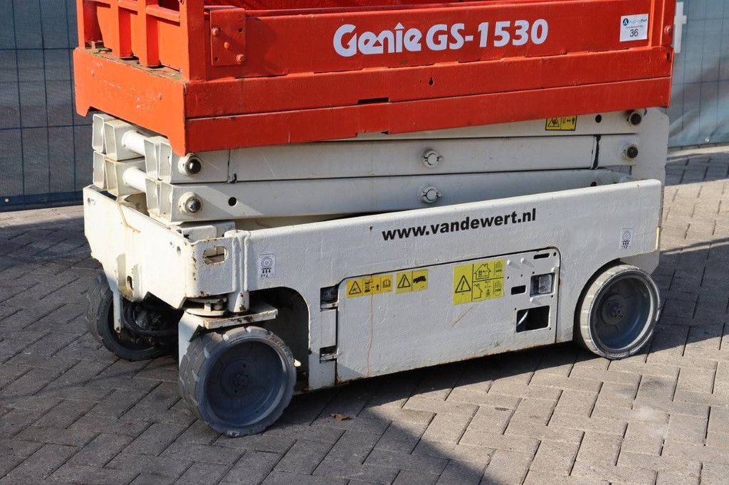 Scissor lift Genie GS1532 Electric 6.4m 2014