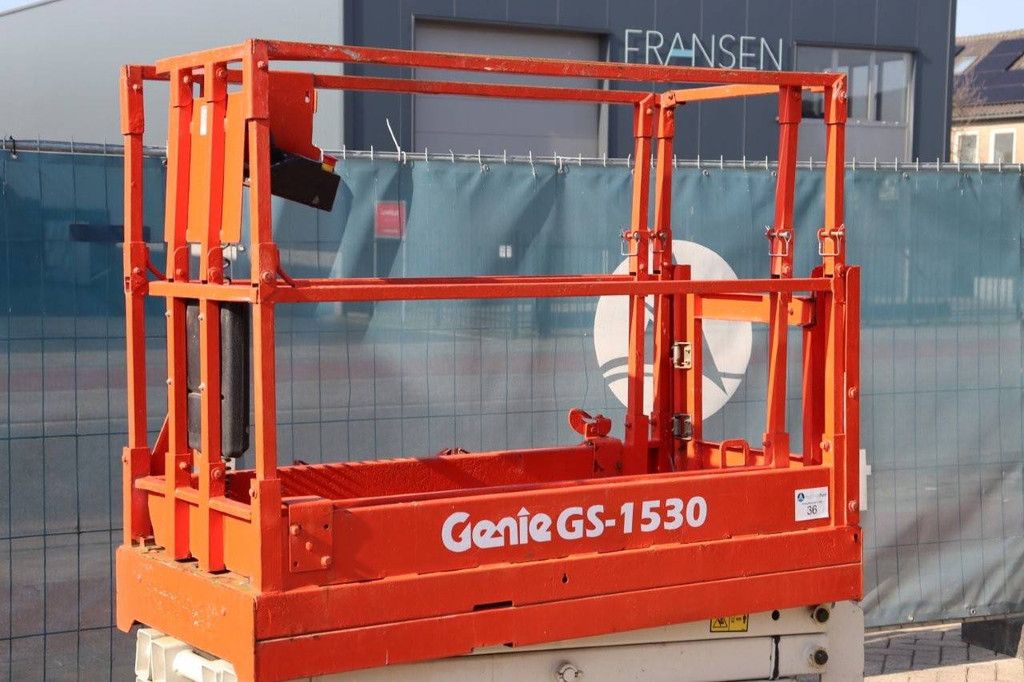 Scissor lift Genie GS1532 Electric 6.4m 2014