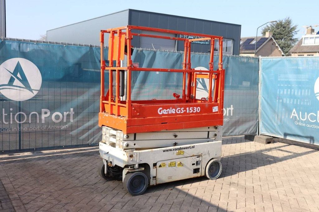 Scissor lift Genie GS1532 Electric 6.4m 2014