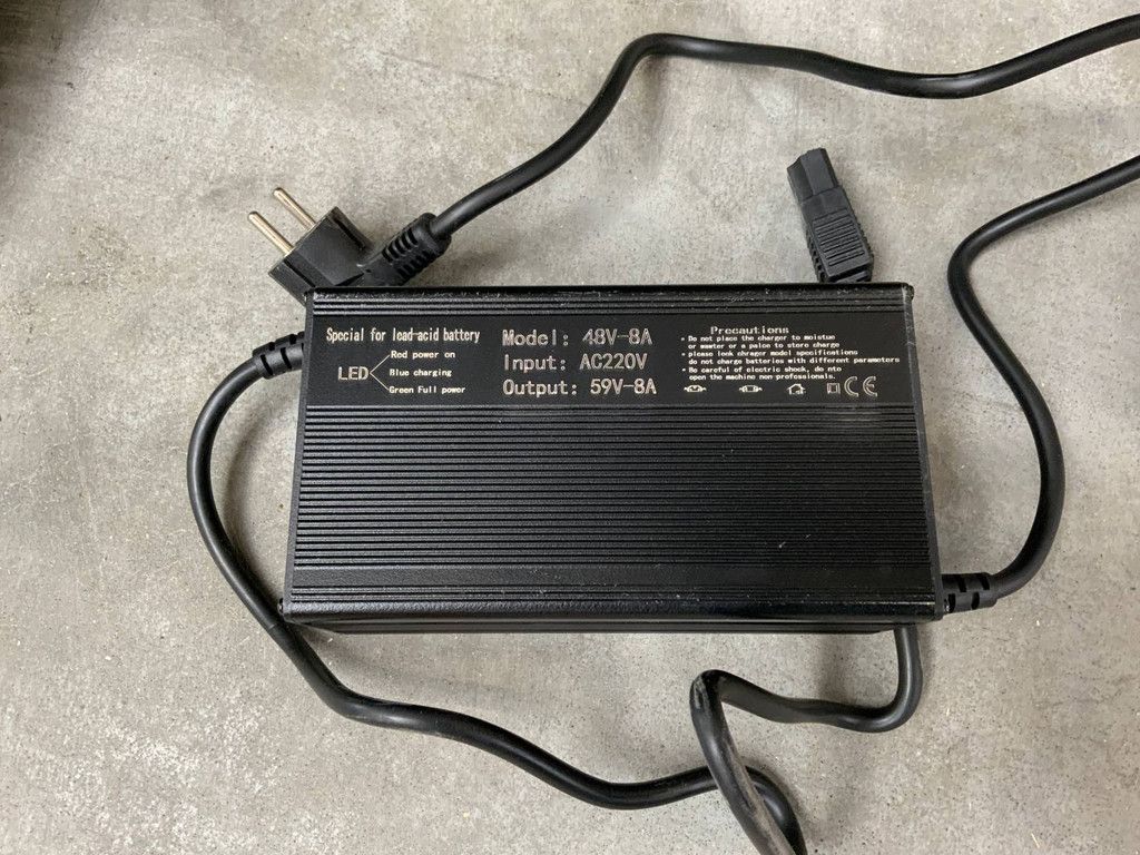 Kremer KRYZS4 Electric Seated Sweeper 700W 2025 New
