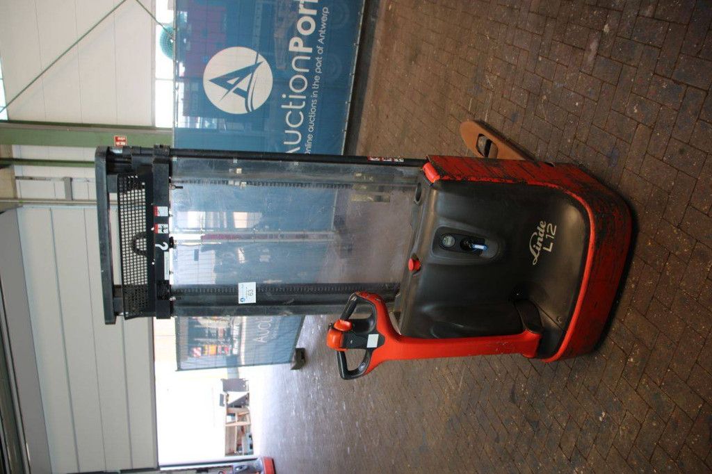Stacker Linde L12 Electric 1200kg 2.53m
