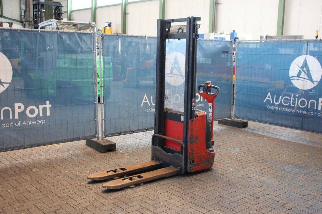 Stacker Linde L12 Electric 1200kg 2.53m