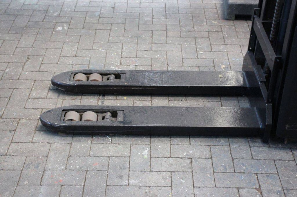 Stapelaar BT SWE140L Elektrisch 2000kg 2015
