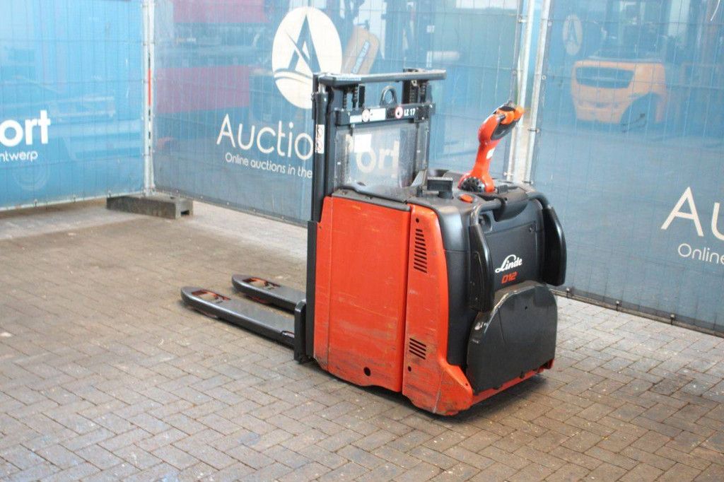 Stacker Linde D12 AP Electric 1200kg 2.01m 2020