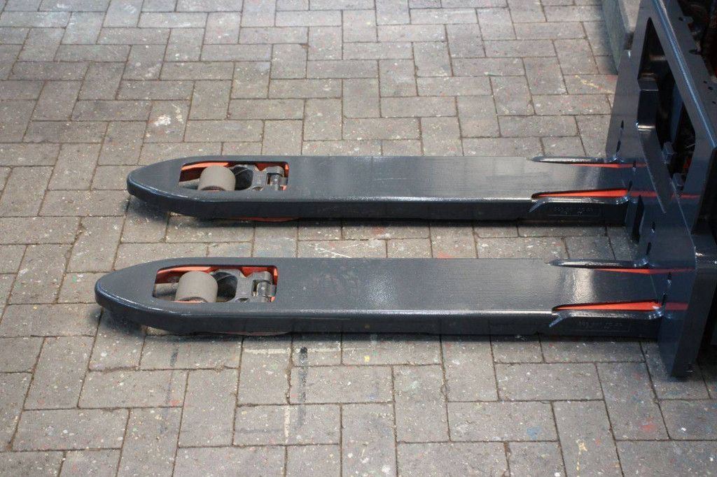 Stacker Linde D12 AP Electric 1200kg 2.01m 2020