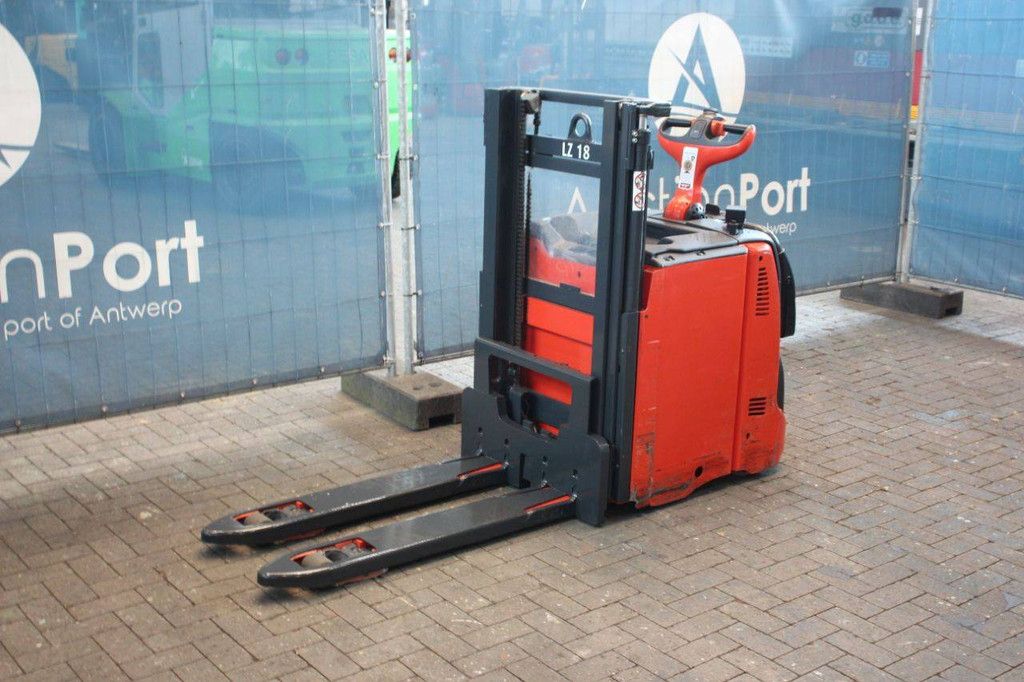 Stacker Linde D12 AP Electric 1200kg 2.01m 2018