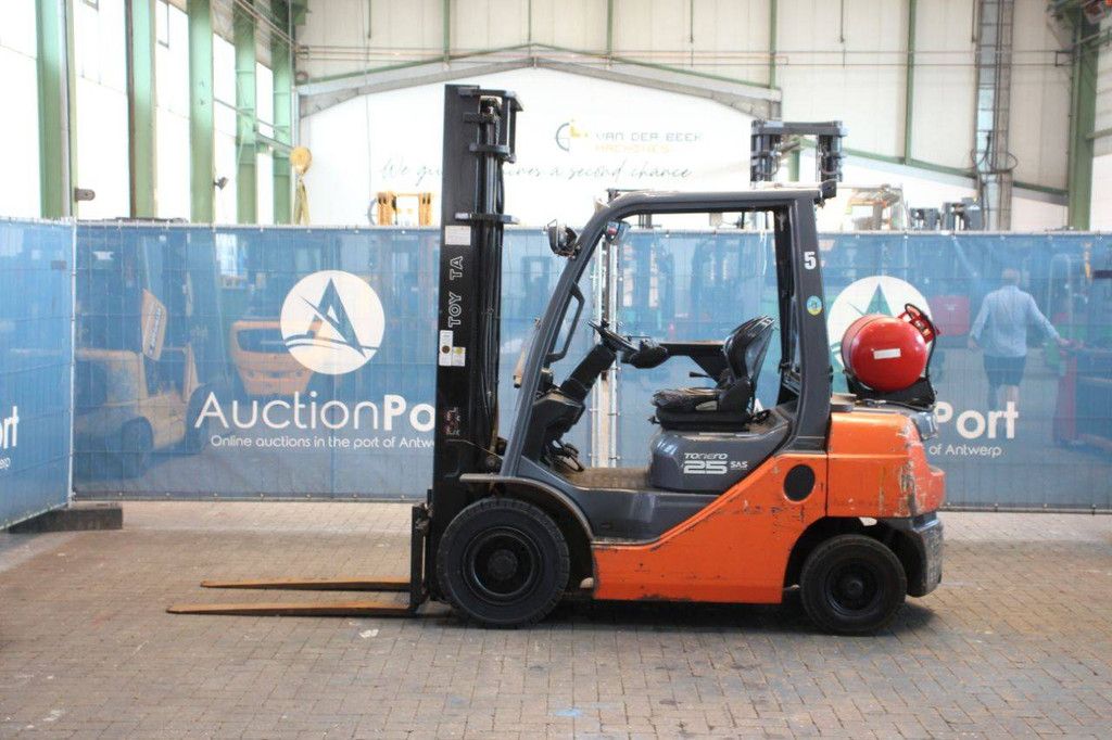 Forklift Toyota 4Y ECS LPG 2500kg 4.0m 2009