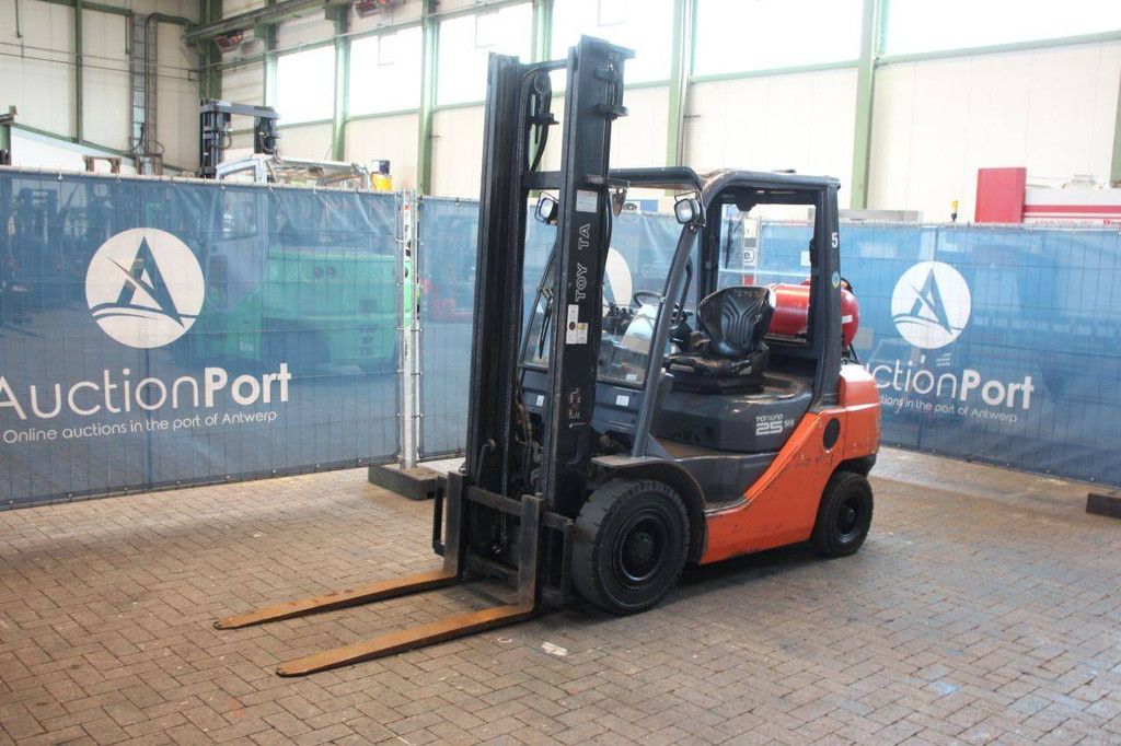 Forklift Toyota 4Y ECS LPG 2500kg 4.0m 2009