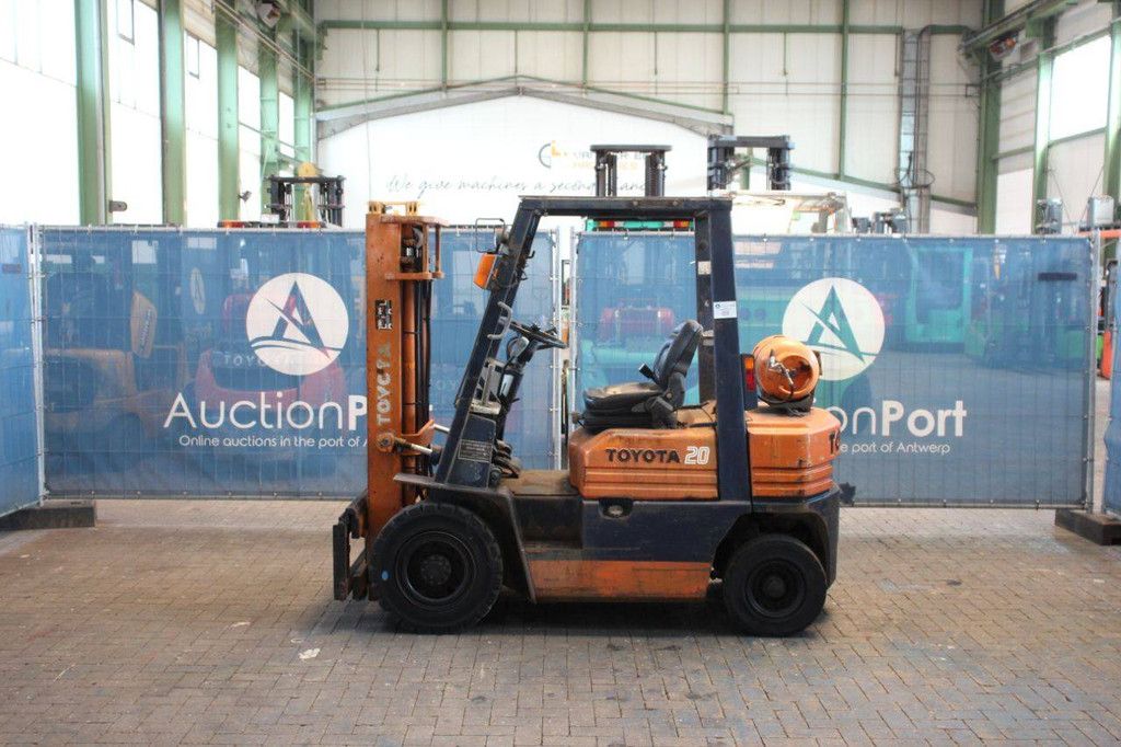Gabelstapler Toyota 20 Treibgas 2000kg 3,3m