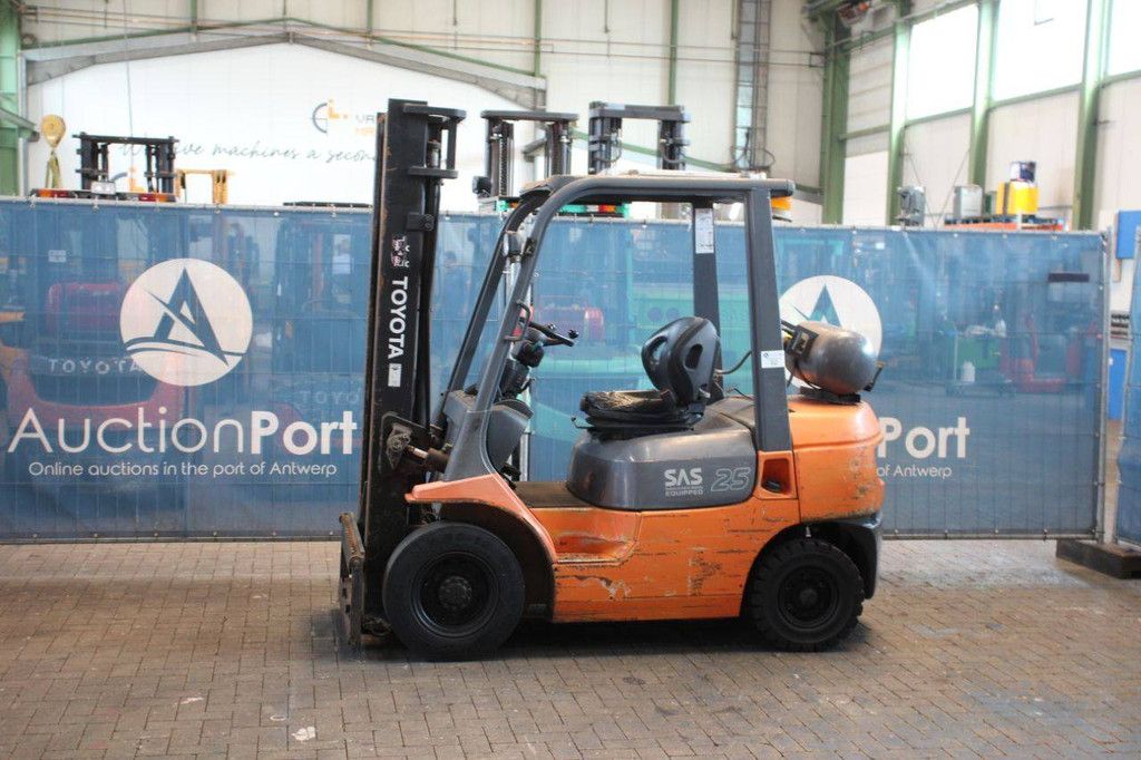 Heftruck Toyota 42-7FGF25 LPG 2500kg 3.7m 2003