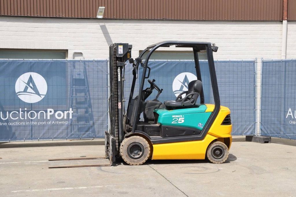 Gabelstapler Komatsu FB25H-3R Elektro 2500kg 4,33m