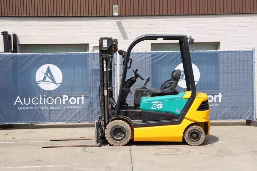 Gabelstapler Komatsu FB25H-3R Elektro 2500kg 4,33m