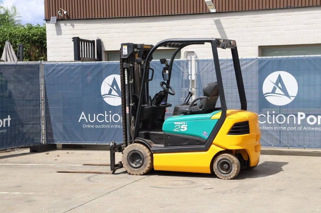 Gabelstapler Komatsu FB25H-3R Elektro 2500kg 4,33m