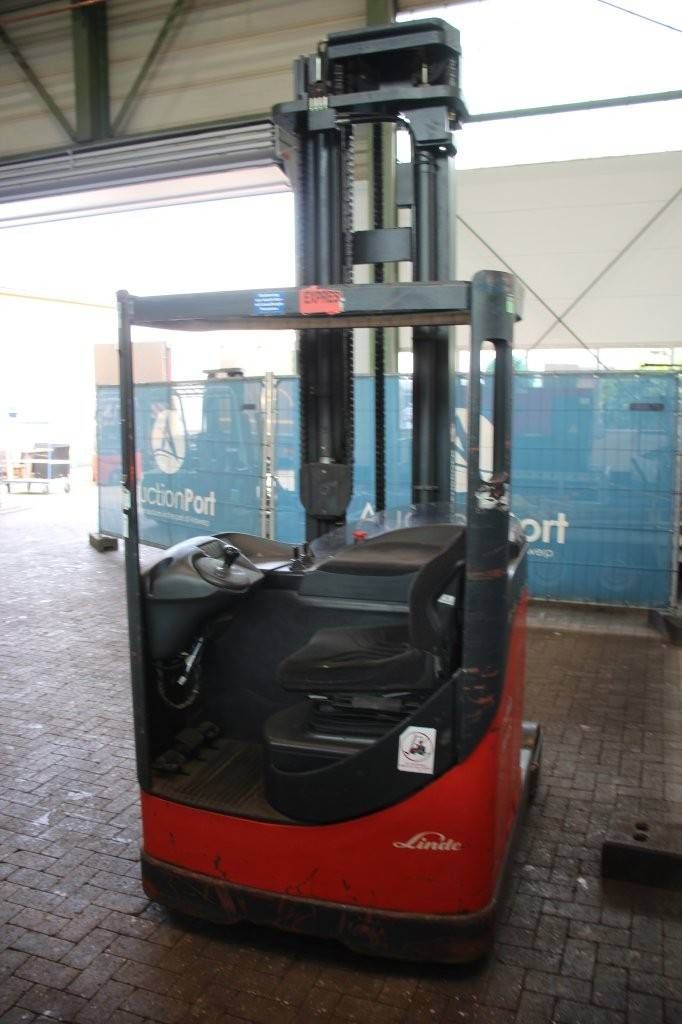 Schubmaststapler Linde R14S Elektro 1400kg 7,29m 2005