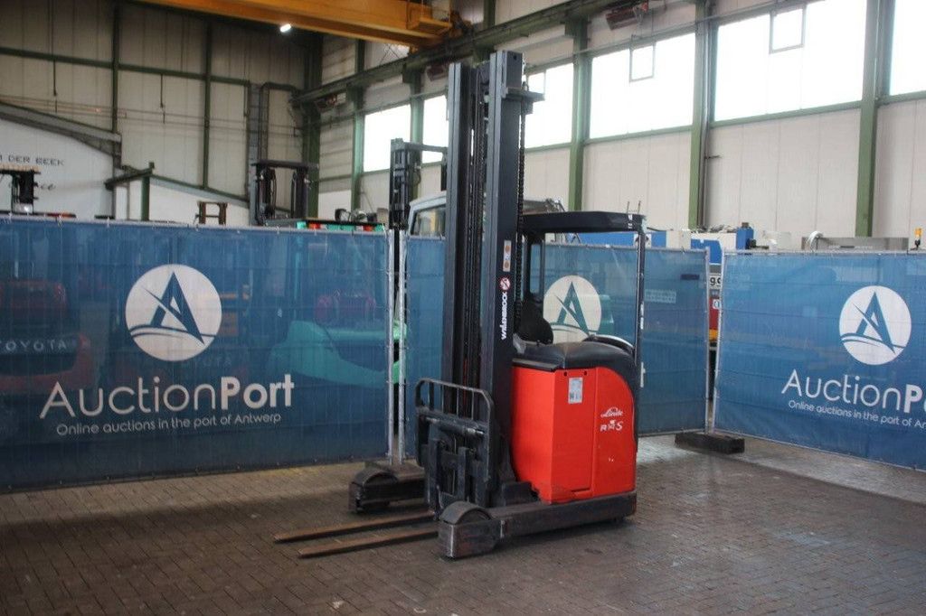 Schubmaststapler Linde R14S Elektro 1400kg 7,29m 2005