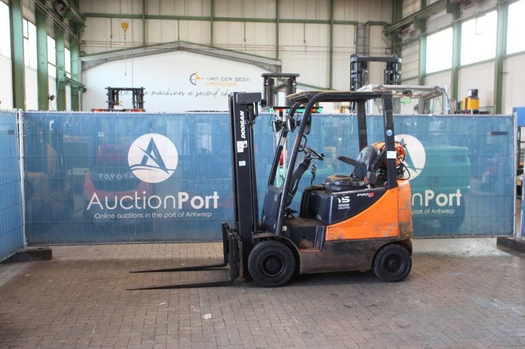 Forklift Doosan G15S-5 LPG 1350kg 3.3m 2007