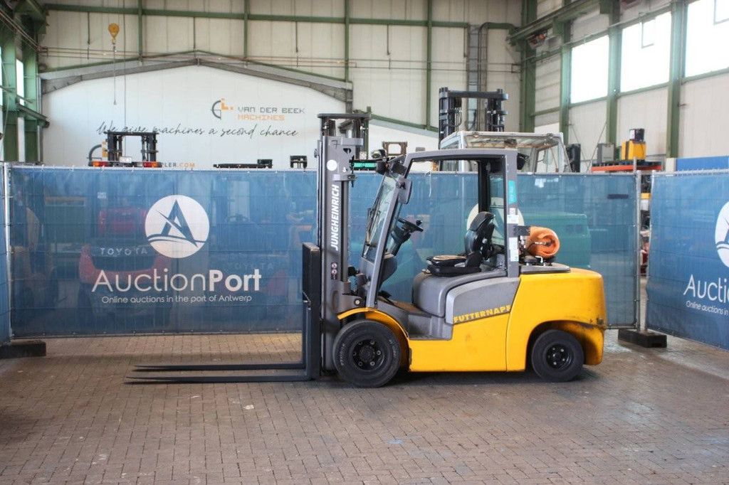 Gabelstapler Jungheinrich TFG 435 Treibgas 3500kg 6,0m 2016