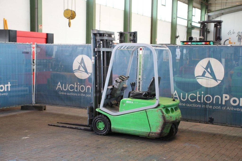 Gabelstapler CESAB Blitz 315 Elektro 1500kg 5,5m 1995