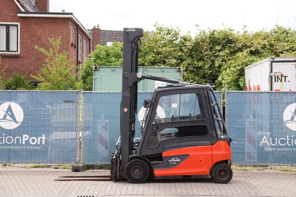 Gabelstapler Linde E25L-01 Elektro 2500kg 2012