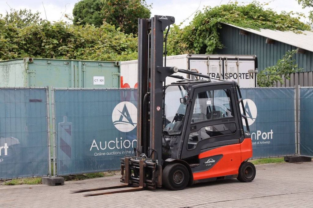 Gabelstapler Linde E25L-01 Elektro 2500kg 2012