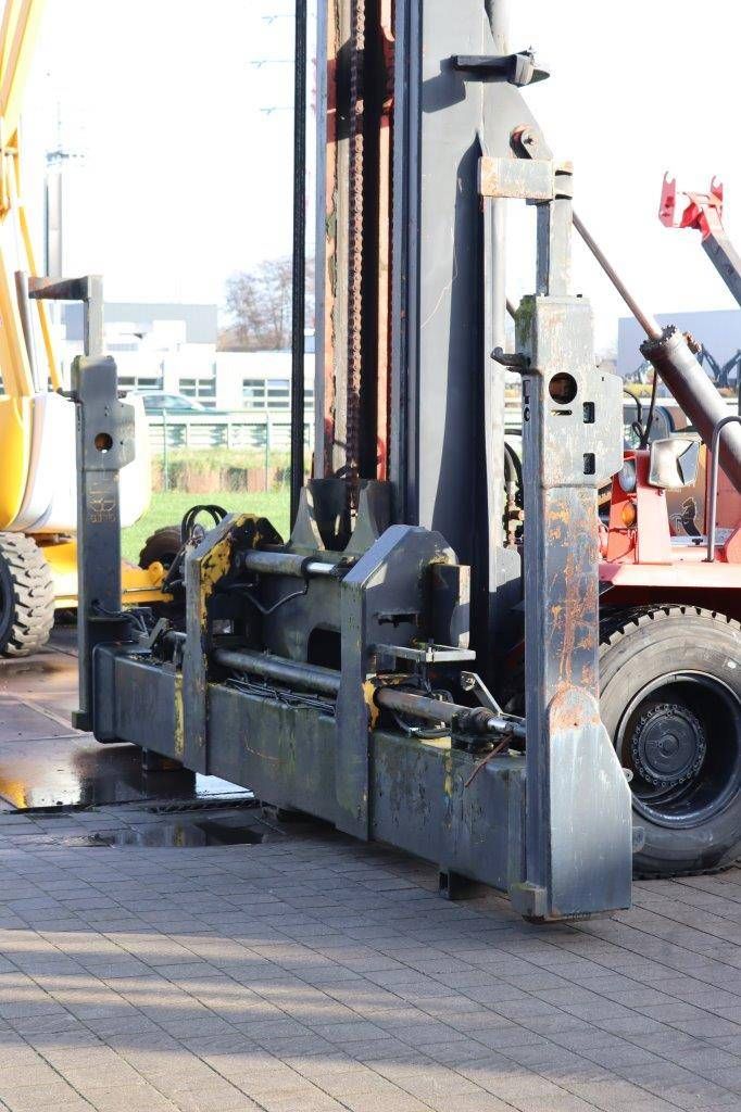 Zijlader 18ECS 42/6H Diesel 9000kg 15.5m