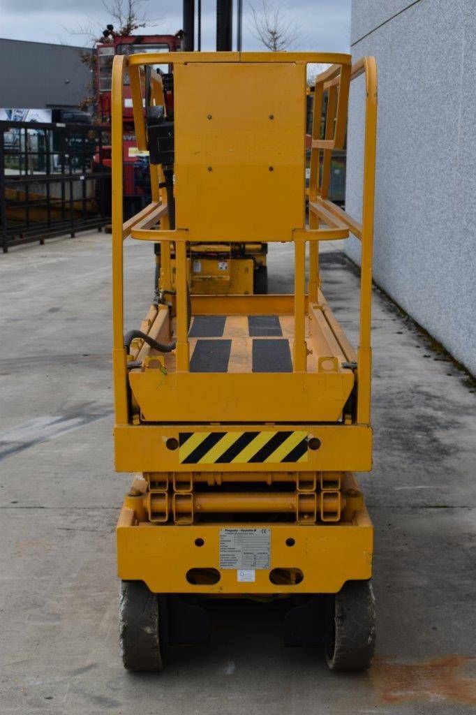 Scissor lift Haulotte Compact 8 Electric 350kg 8m 2002