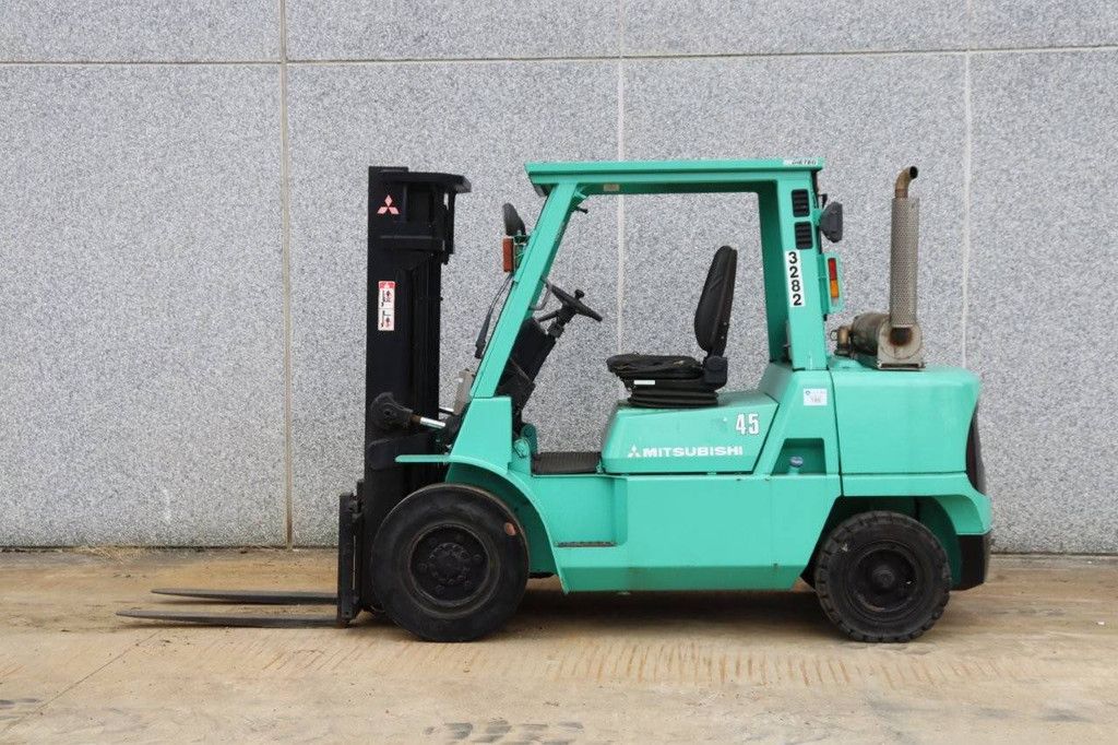 Gabelstapler Mitsubishi FD45K Diesel 4500kg 3,0m 2004