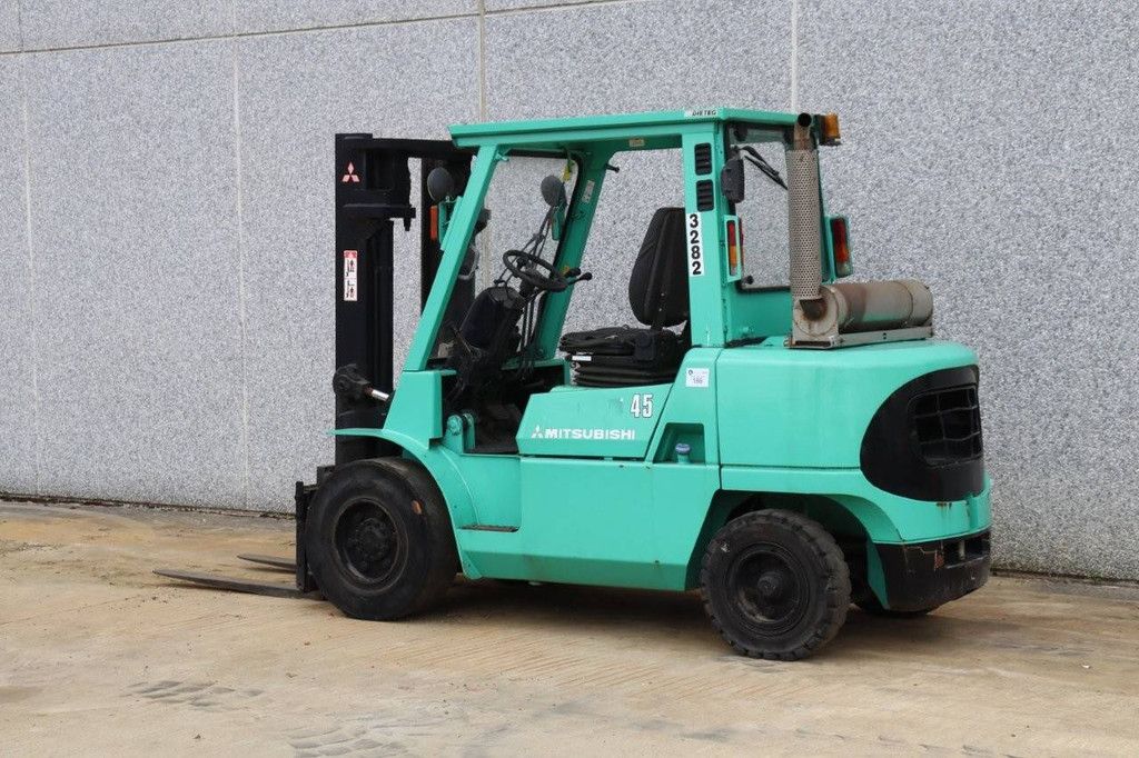 Gabelstapler Mitsubishi FD45K Diesel 4500kg 3,0m 2004