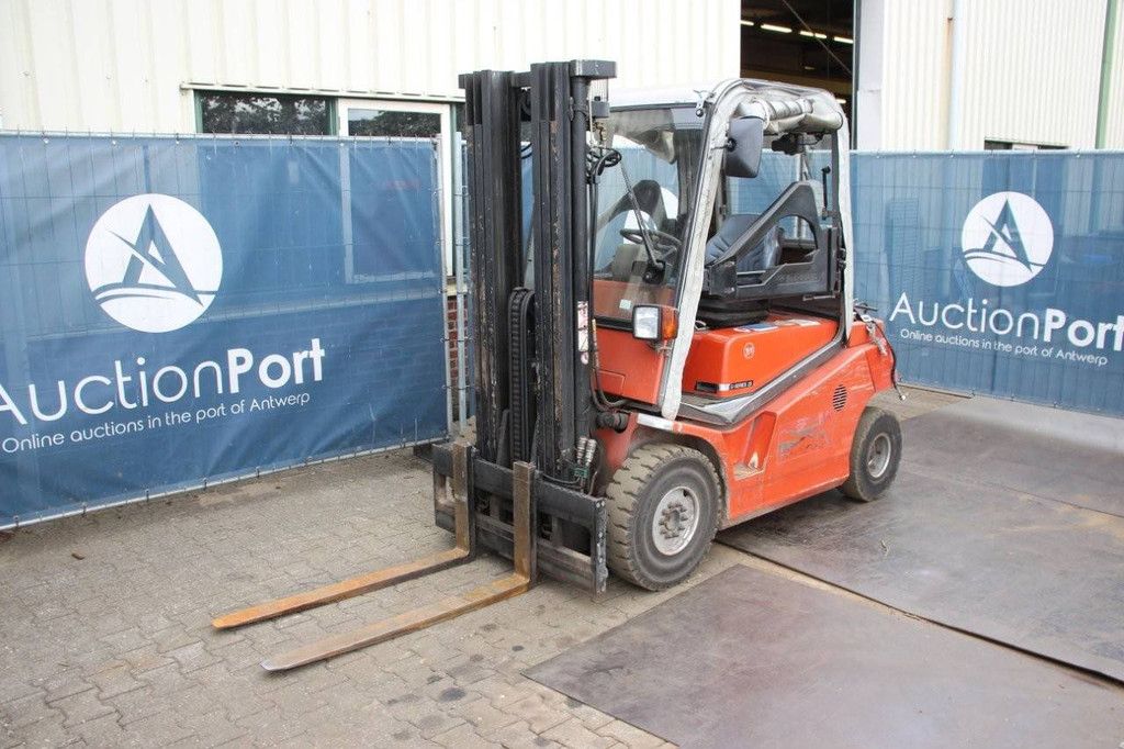 Forklift BT CBG 25 LPG 2500kg 4.2m 2004