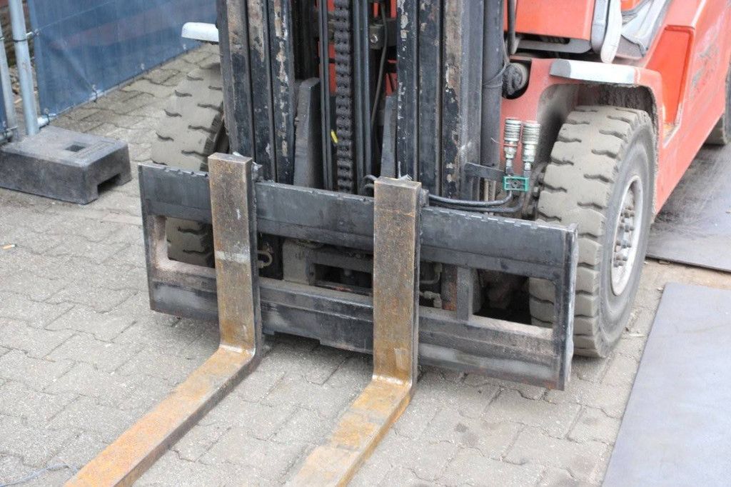 Forklift BT CBG 25 LPG 2500kg 4.2m 2004